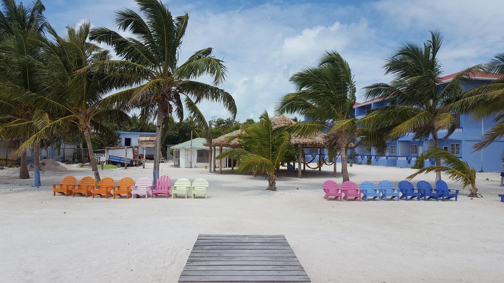 Anchorage Beach Resort Кей-Колкер Екстер'єр фото