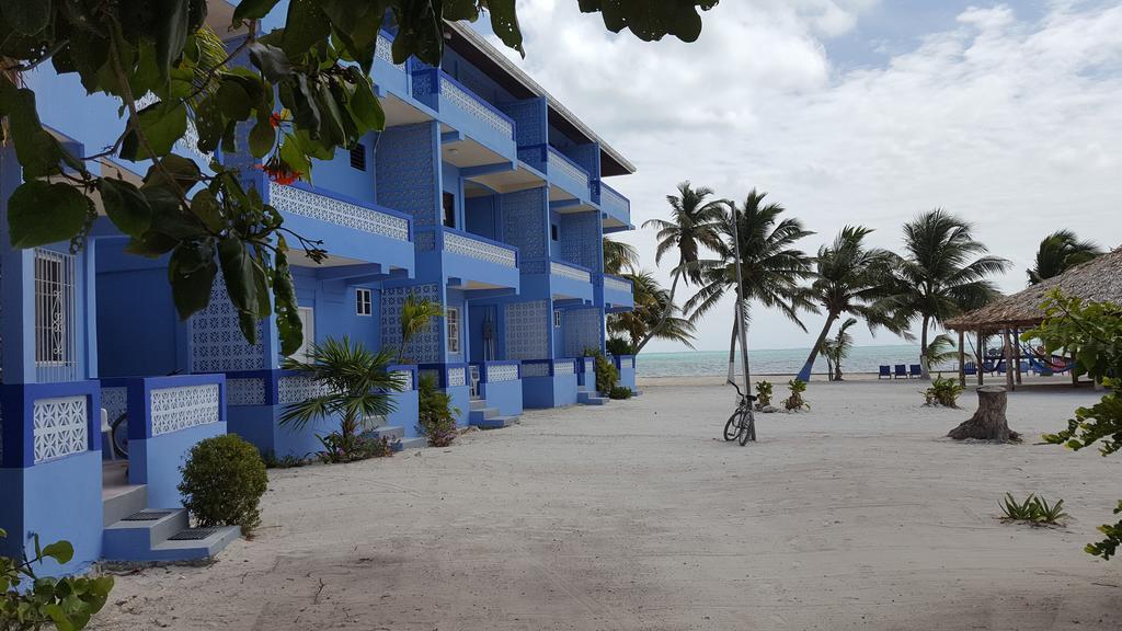 Anchorage Beach Resort Кей-Колкер Екстер'єр фото